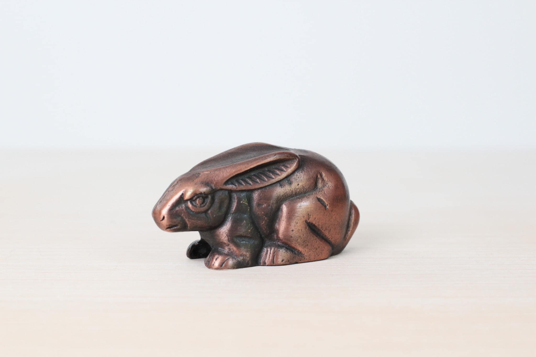 うさぎ 置物 鋳鉄製 金属工芸 アンティーク ブロンズ うさぎ 置物 鋳鉄