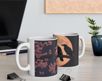 Ceramiczny kubek „Księżycowy Kruk” – filiżanka do kawy „Nocne Niebo”, kubek z motywem niebiańskiego krajobrazu, prezent dla miłośnika natury, przytulny kubek z czarownicą