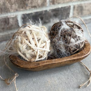Nesting Ball for Birds with Alpaca Fiber (Brown or White)