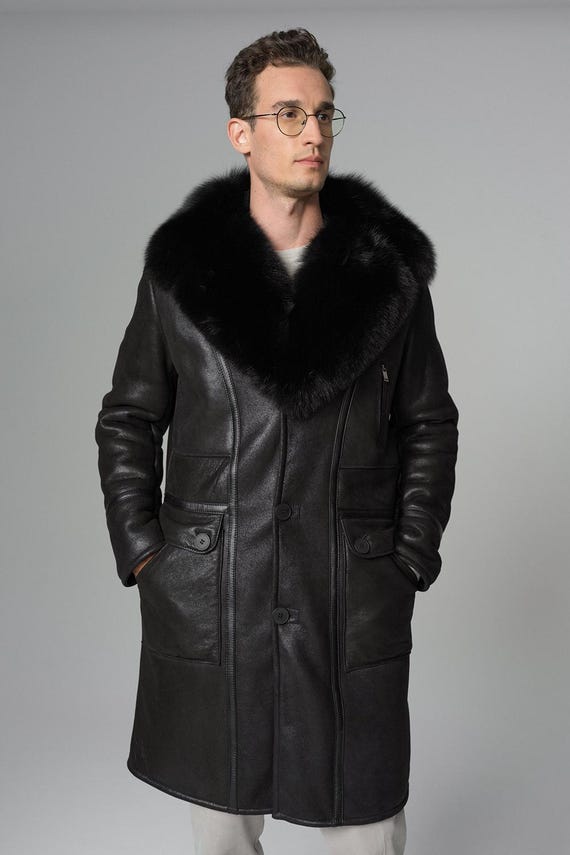 メンズロングムートンレザーコート：フォックスファーカラー、冬の