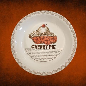 Vintage Cherry Pie Recipe Plate – Retro Ceramic Baking Dish – Illustrated Pie Plate