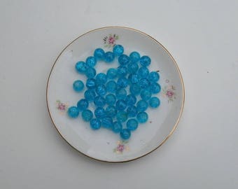 149 - Lot de 50 perles en verre craquelé turquoise 8 mm
