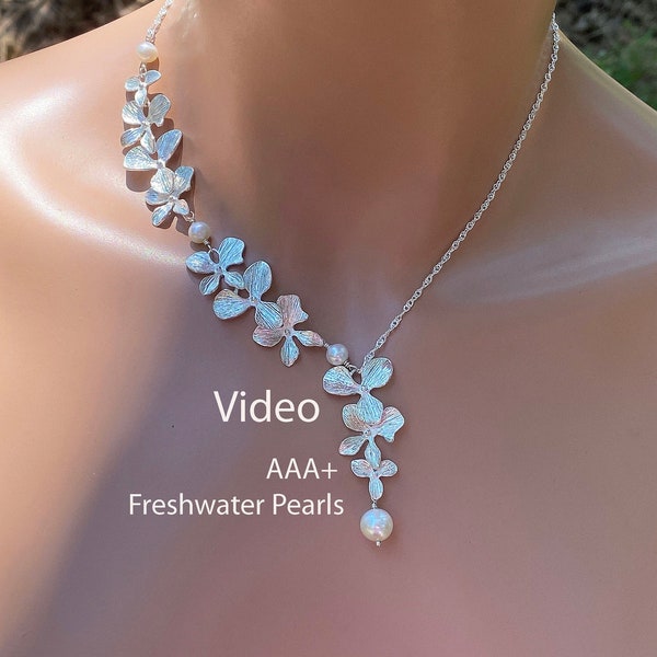 Collier de perles d'eau douce naturelles et d'orchidées / Forme de perle au choix / Argent sterling / Cadeau pour la mariée ou les demoiselles d'honneur / 10 fleurs + 4 vraies perles