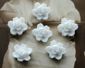 10PCS 20PCS 50PCS Wholesale Beautiful Colorful 6-petal Flower Resin Cabochon - -12mm(CAB-I -23)