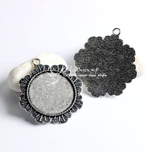 6Pcs 30mm High Quality Antique Silver Round Cabochon Base frame Base Pendant with Loop SETHY-238 image 3