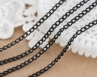 6.6 Feet (2.3mm) Chain Enamel Black Link Curb  Chains Perfect for  Necklaces   (CHAINSS-25)