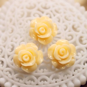 50% off -Wholesale Beautiful   Colorful Rose Flower Resin Cabochon   - -12mm(CAB-AK-33)