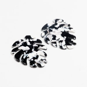 Tortoise Shell Acetate Acrylic Earring Charms,Monstera Leaf Shaped Pendant,Earring Parts,46x38mm,Earring findings,Earring Blanks A57-ACE251A