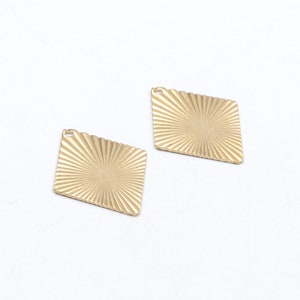 Messing Geometrie Charms, gehämmert Rohmessing Ohrring finden, Diamant Anhänger, Fit für DIY Halskette, 25.5mmx19.5mm,Schmuckzubehör-RB1518