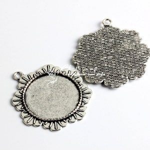 6Pcs 30mm High Quality Antique Silver Round Cabochon Base frame Base Pendant with Loop SETHY-238 image 1