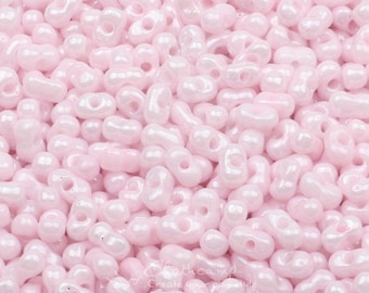 Farfalle Rocailles Perlen glänzend rosa Glasperlen Pastellfarben Opaque Beads Erdnuss Perlen, Schmuckherstellung Perle 6x3mm GSB-B-5