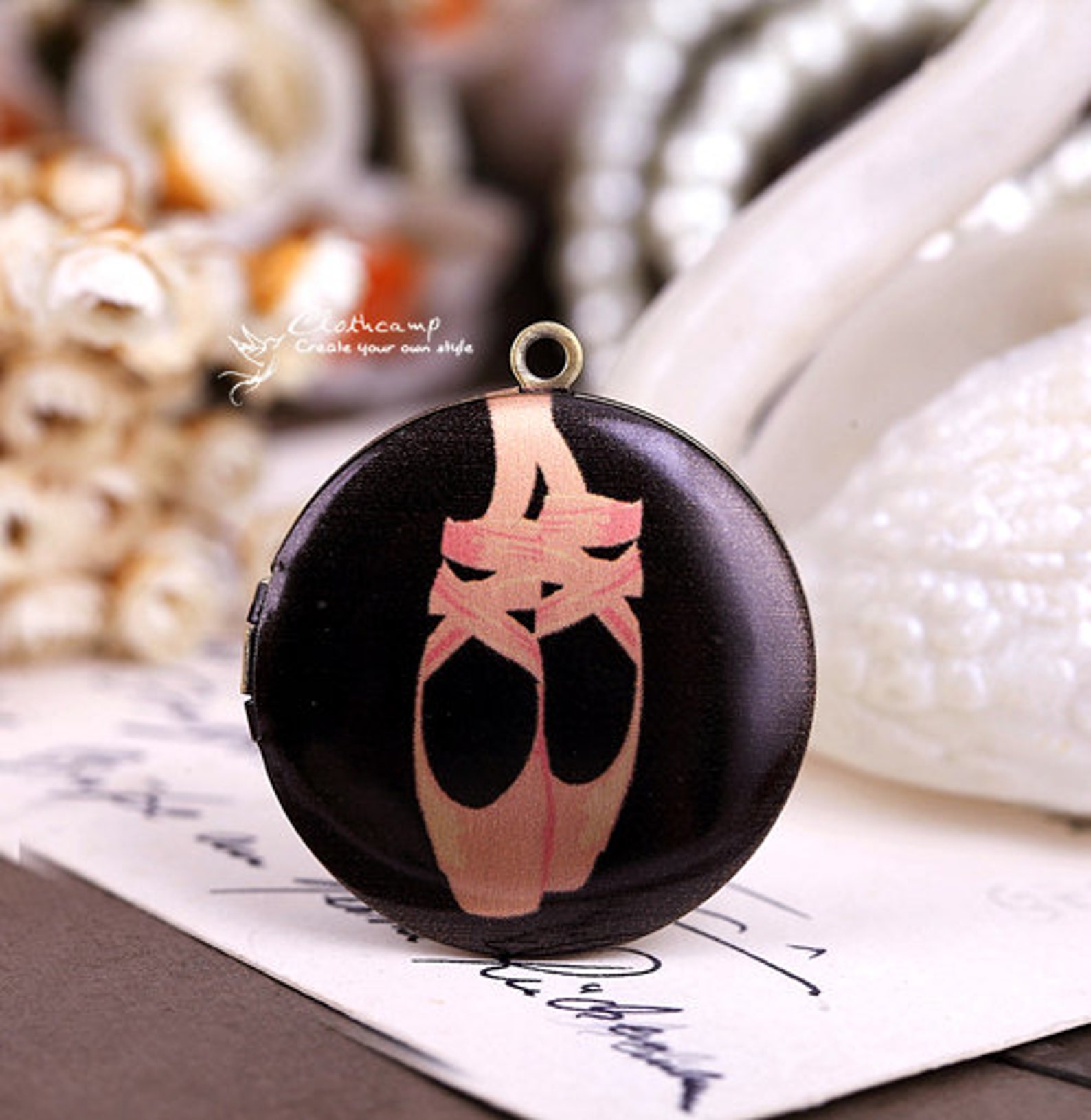 10% off 1pcs 33mm handmade antique bronze brass photo locket pendant / charm -ballet shoes (lockp-204)