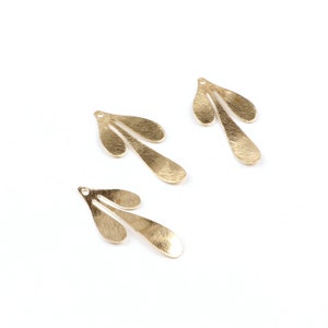 Messing Blatt Charms, gehämmert Rohmessing Ohrring Zubehör, strukturierte Anhänger, Fit für DIY Halskette,Brosche,Ohrringe,Schmuckzubehör-RB1059