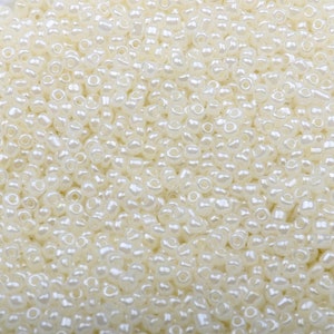 3mm Glass Seed Beads shiny Pale yellow glass beads 8/0 Opaque Seed Beads Mini Beads Rocailles beads 25g 50g 100g GSB-A-3