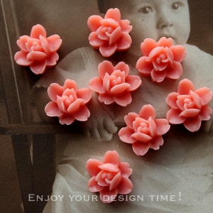 10 PCS 20PCS 50PCS  Wholesale Beautiful  Colorful 6-petal Flower Resin Cabochon - -12mm(CAB-I -10)