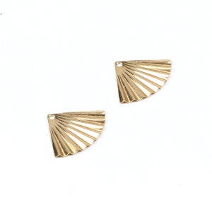 Messing strukturierte Fächer Charms, strukturierte Fächerform Ohrring finden, strukturierter Anhänger, Rohlinge mit Loch, Ohrring, Charme, Anhänger, Schmuckzubehör-RB1069