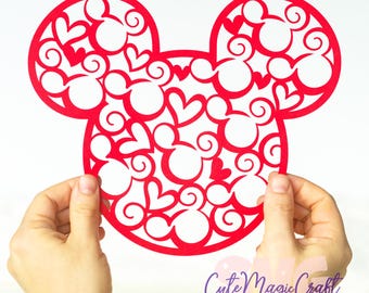 Cabeza de Mickey Mouse oculta con corazones SVG para manualidades. ¡Archivos de corte para decoración de San Valentín! /DESCARGA DIGITAL / ¡Gráfico para camisetas!
