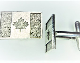 カナダ国旗カフスボタン // カナダの日 // 花婿の付添人へのギフト
