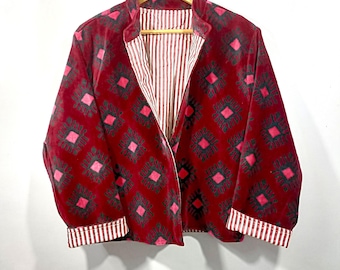 Handgjord vinröd sammetskavaj | Geometrisk boho kofta
