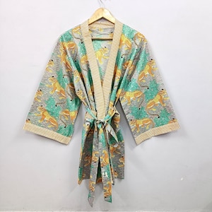 Handgjord kimono i bomull | Leopardmönstrad safari, lätt spa-överdrag