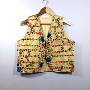 Handgemaakt geborduurd katoenen hemd: boho bloemen mouwloos jack