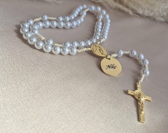 Rosario personalizado de acero inoxidable dorado: Regalo de bautismo católico