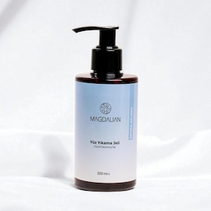 Face Wash Gel – Gentle Facial Cleanser for All Skin Types, Deep Cleansing, Hydrating, Oil-Free, Natural Skincare, Daily Face Cleanser