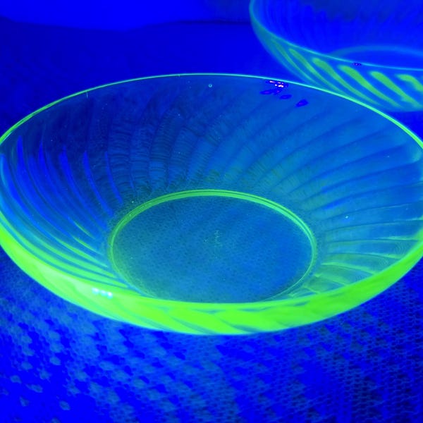 Vintage Uranium Glass Bowls Green Glow Glass Swirl Pattern Anchor Hocking