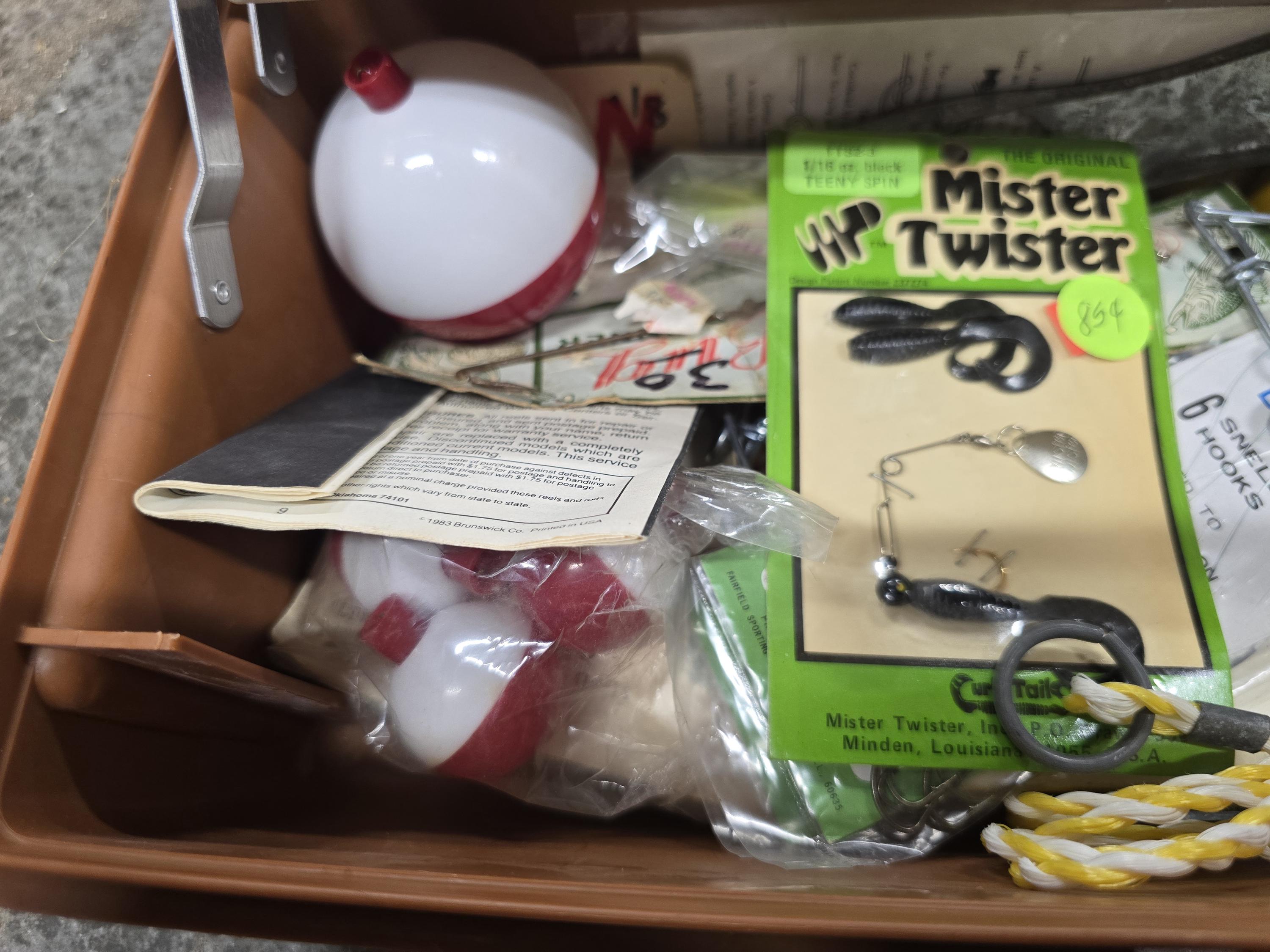 Vintage Flambeau Tackle Box: Adventurer 1413 With Lures - Etsy