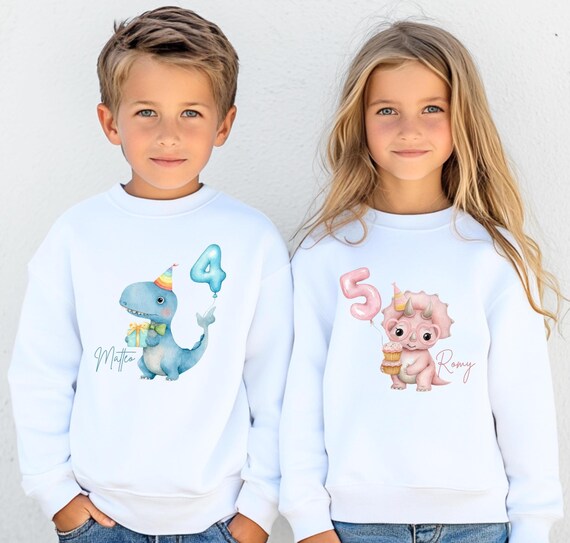 Personalisiertes Geburtstagsshirt T-Rex Dino, Dino Birthday Sweatshirt, Geschenkidee Kind, Stegosaurus, Kindergeburtstag Pullover, unisex