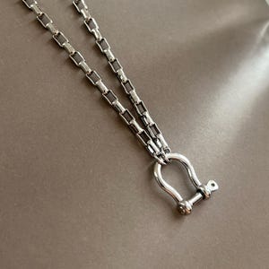 Silver Lock Carabiner Necklace, Charm Holder Necklace, Horseshoe Clasp Pendant, Minimalist Layering Jewelry, Rhodium Plated Carabiner Clasp