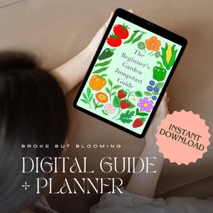 Könnte beinhalten: Ein Tablet zeigt "The Beginner's Garden Jumpstart Guide", einen digitalen Ratgeber und Planer. Der Bildschirm zeigt Illustrationen von Gemüse und Früchten. Ein rosa Aufkleber mit "Sofort-Download" ist sichtbar.