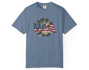 USA Camouflage Print T-Shirt: Patriotic Garment-Dyed Cotton Tee