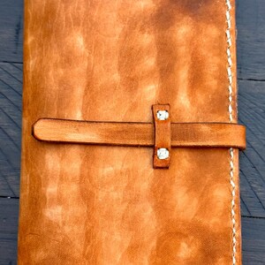 HKH - Cartera grande de cuero color marrón rojizo