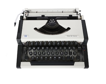 Refreshed Unis TBM DeLuxe Yugoslavian Typewriter with Case in Working Condition