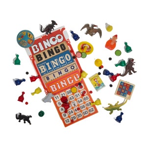 Lote de varias cartas de bingo y piezas de juego