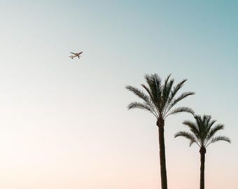 Minimal Travel Prompts: 20 AI Prompts for Cheap & Fast International Trips