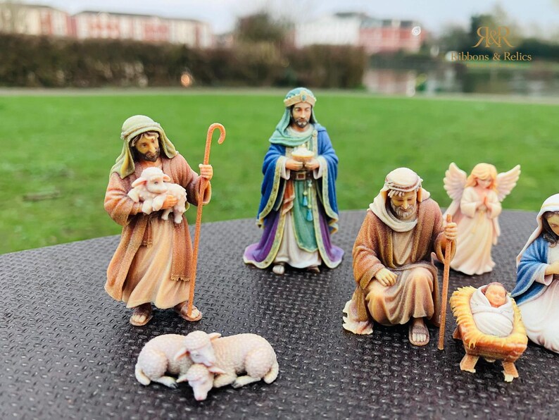 Nativity Set | 9-Piece Christmas Manger Scene, Holy Family, Wise Men image 3