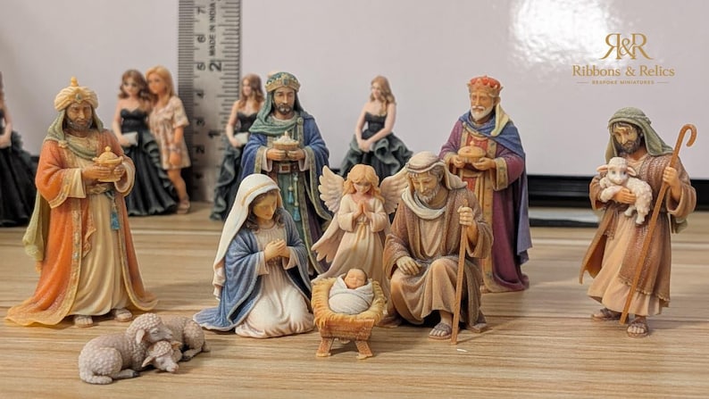 Nativity Set | 9-Piece Christmas Manger Scene, Holy Family, Wise Men image 2