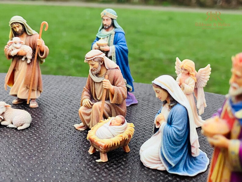 Nativity Set | 9-Piece Christmas Manger Scene, Holy Family, Wise Men image 5