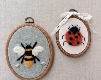 Decorazione da parete con ape e coccinella in feltro, ricamo ad ago - Insetti decorativi in feltro fatti a mano, ideali per la cameretta dei bambini, regalo ispirato alla natura.