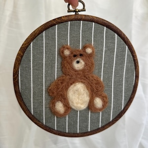 Felted Brown Teddy Bear Nursery Wall Art – Handmade Needle Felt Embroidery Hoop – Heirloom Baby Room Décor