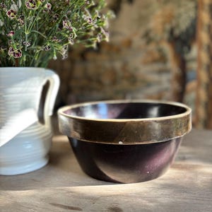 Vintage Stoneware Mixing Bowl/Crock Bowl With Mottled Glaze