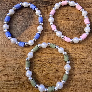 Preppy Elastic Beaded Bracelet, Clay Beaded Bracelet, Pearl Beaded Bracelet, VSCO Bracelet, Stacker Bracelet, Polymer Clay Bracelet