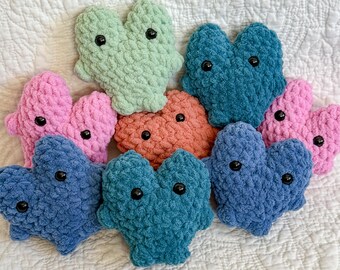 Customizable Crochet Heart – Handmade Plush Stuffed Toy