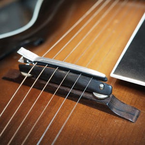 Reonda's Rubber Bridge Clip! / Rubber Bridge Guitar Converter / Experimental Guitar Mute / Staccato / Pizzicato / String Mute / Handmade