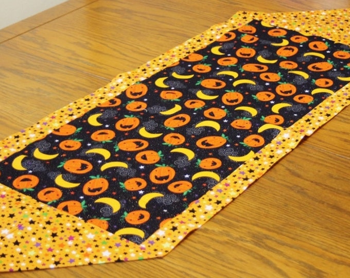 Reversible Halloween Table Runner With Jackolanterns, Holiday Runner, Kitchen Decoration