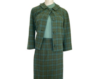 60's 70's Vintage PENDLETON suit, green plaid suit set, 2 piece suit matching jacket skirt, Pendleton outfit, Womens dress suit wool small