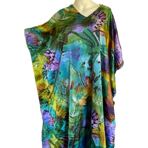 Vintage Kaftan Tie Dye CAFTAN bright green purple blue Art Deco color, abstract print kimono free fit size s m l image 1