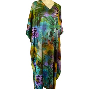 Vintage Kaftan Tie Dye CAFTAN bright green purple blue Art Deco color, abstract print kimono free fit size s m l image 3